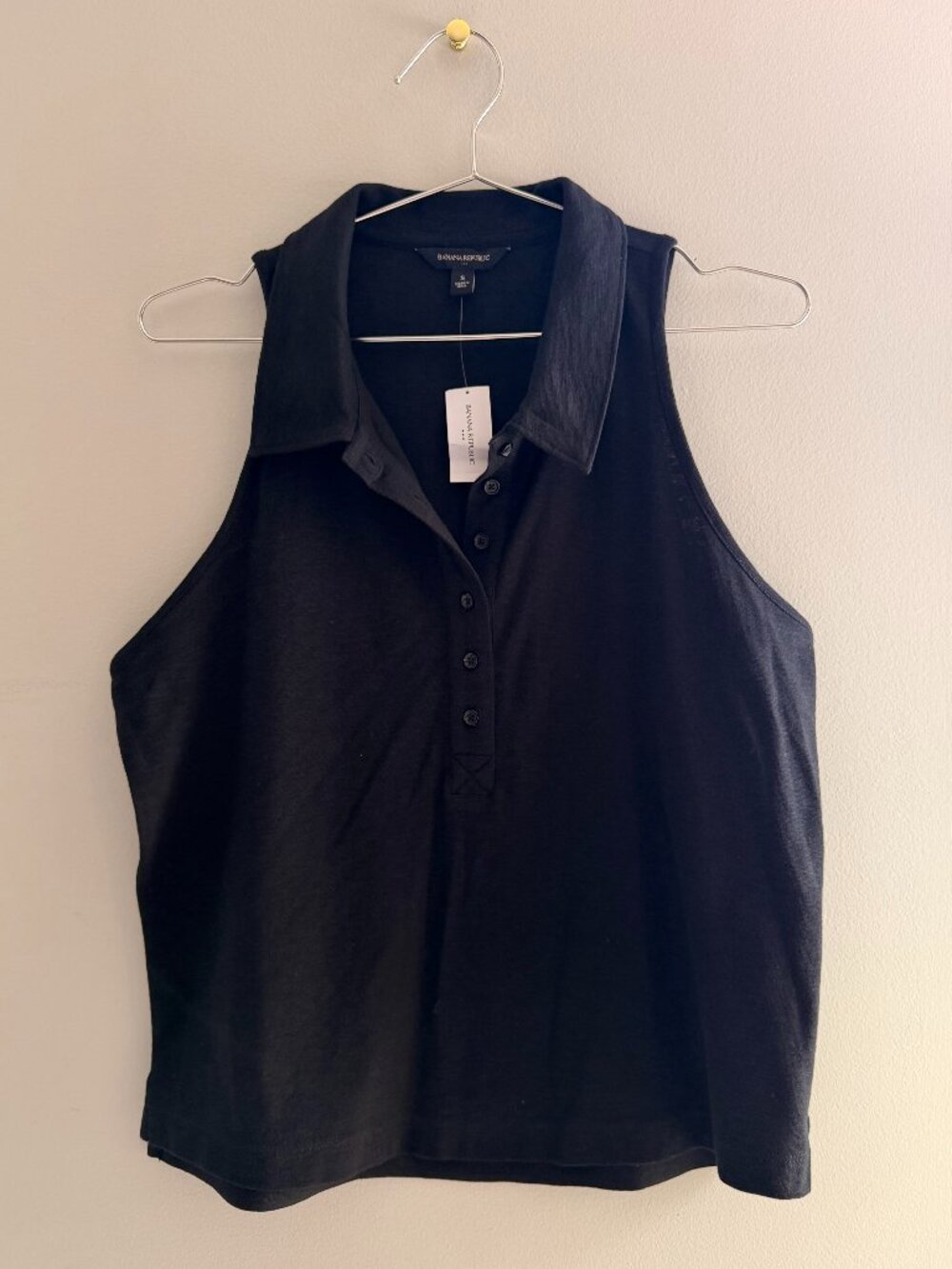 Banana Republic Collared Sleeveless Top - Black